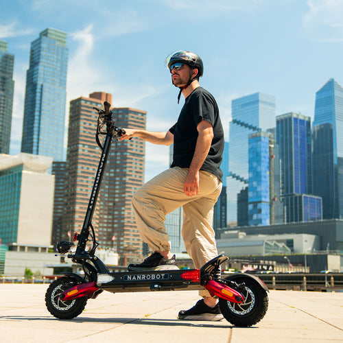 Electric Scooter vs. Electric Motorcycle: Which is Better?